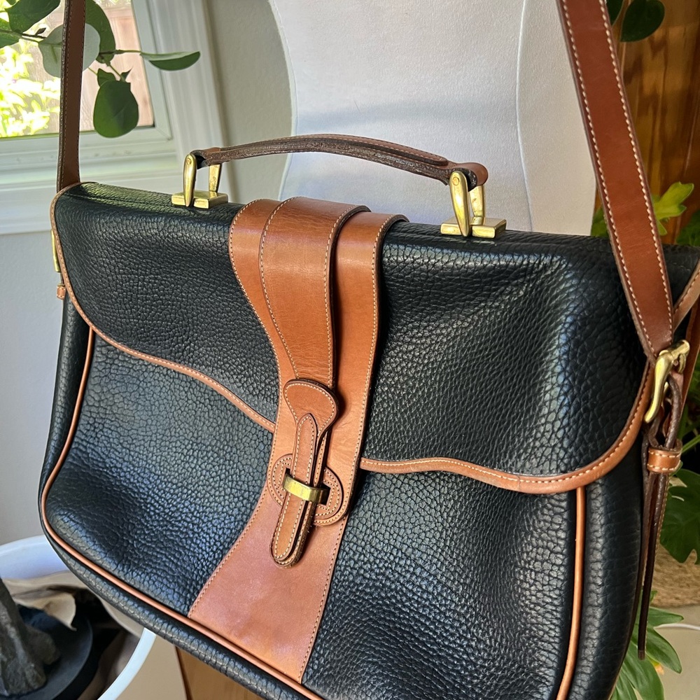 VTG Dooney & Bourke All Weather Leather Pebbled Black Messenger Briefcase Bag